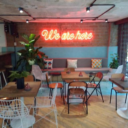 Hostels Colombia Медельин Экстерьер фото