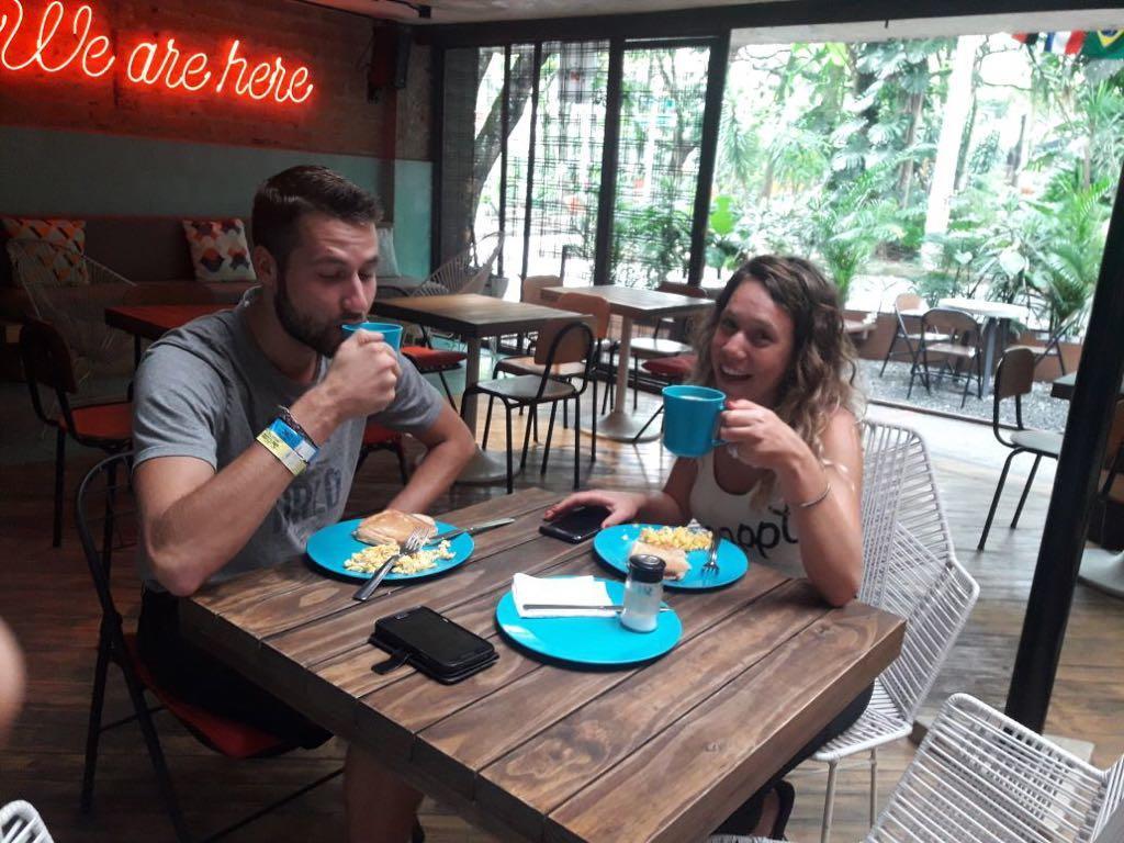 Hostels Colombia Медельин Экстерьер фото